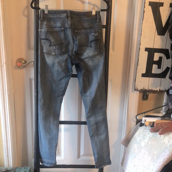 American Eagle - Size 4 - Hi-Rise Jegging - Super Stretch - Distressed Dark Wash - Picture 2 of 6